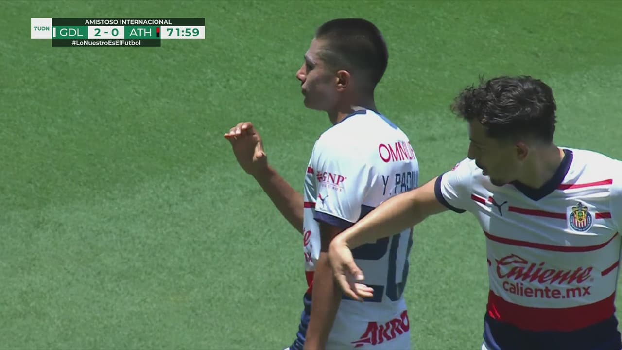 ¡Fiesta en el Akron! Padilla anota el 2-0 para Chivas sobre Athletic