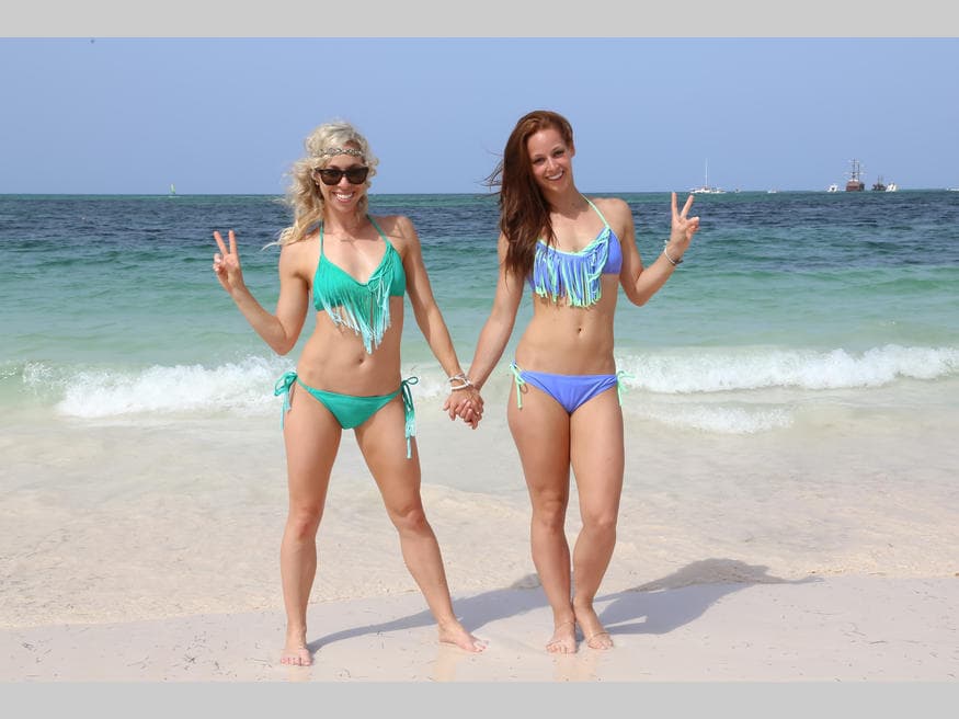 Las cheerleaders de los Patriots lucieron sexys en Punta Cana para hacer su calendario de traje de baño, ¡checa estas bellezas! (Foto: New England Patriots).