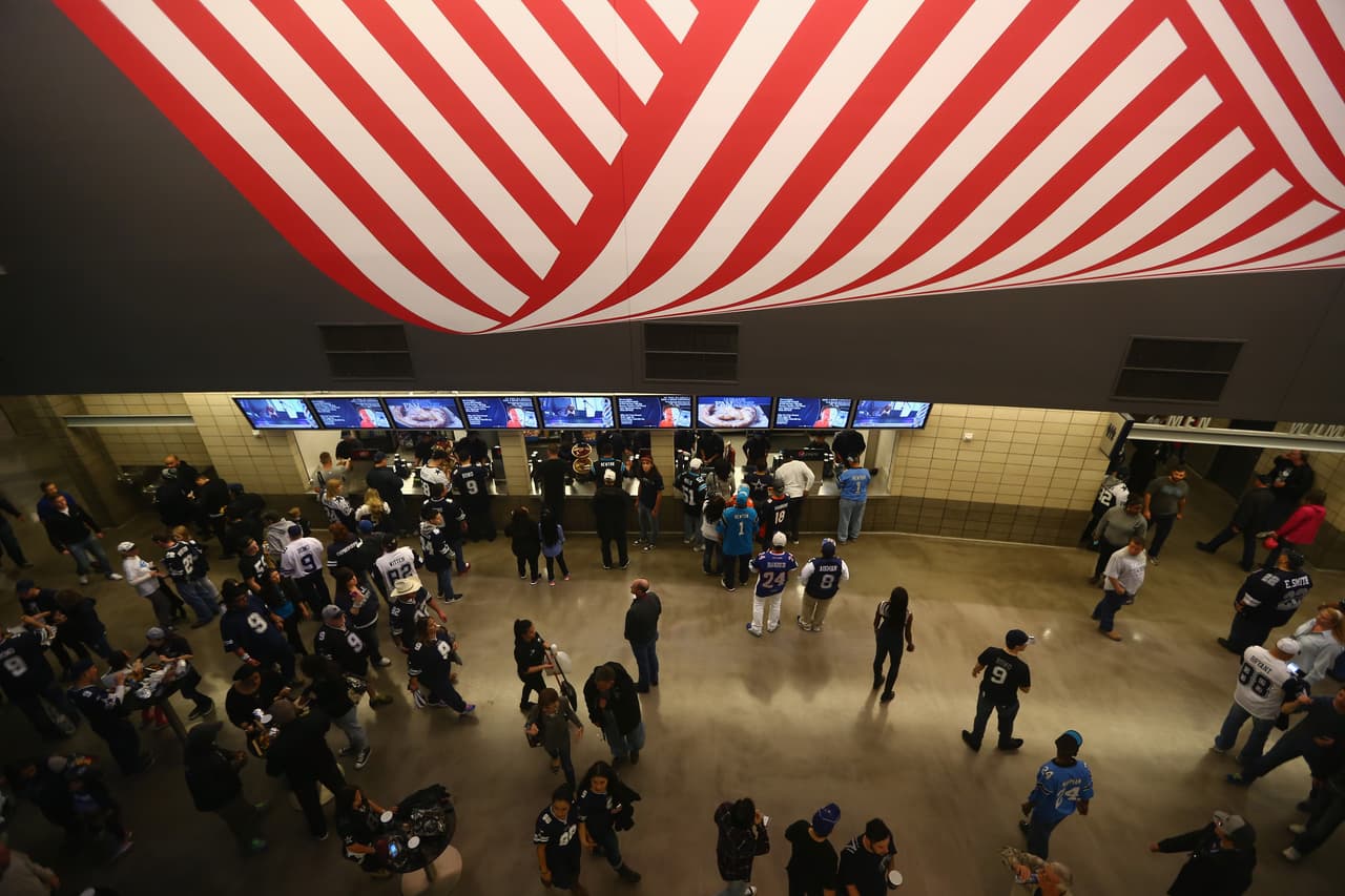 La jornada del Día de Acción de Gracias, que abrió la Semana 12 NFL, es un clásico que los fans no pueden dejar pasar. ¡Checa cómo lo disfrutaron!