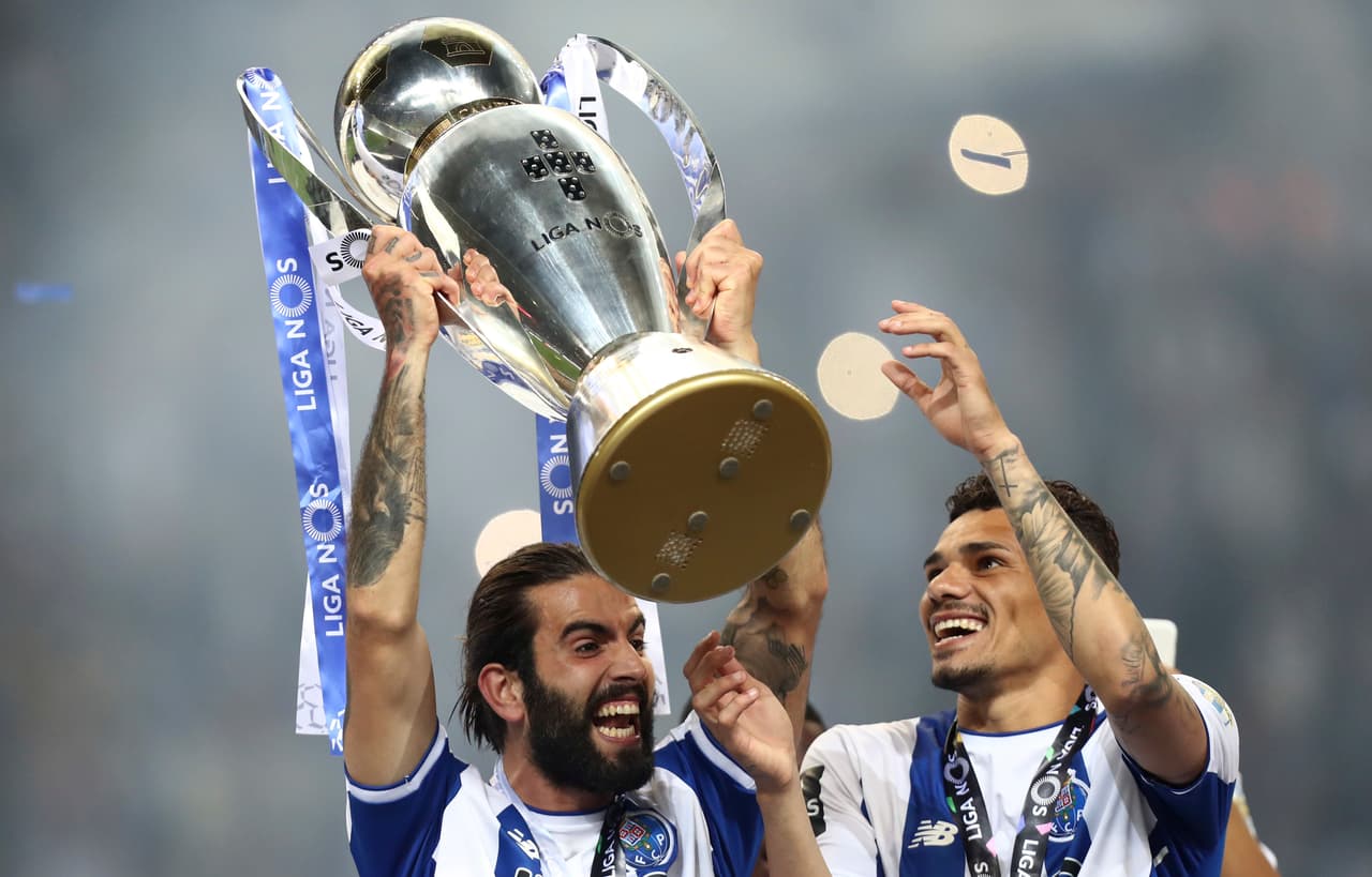 El trofeo de la Liga de Portugal tiene un estilo clásico, aunque muy elegante.