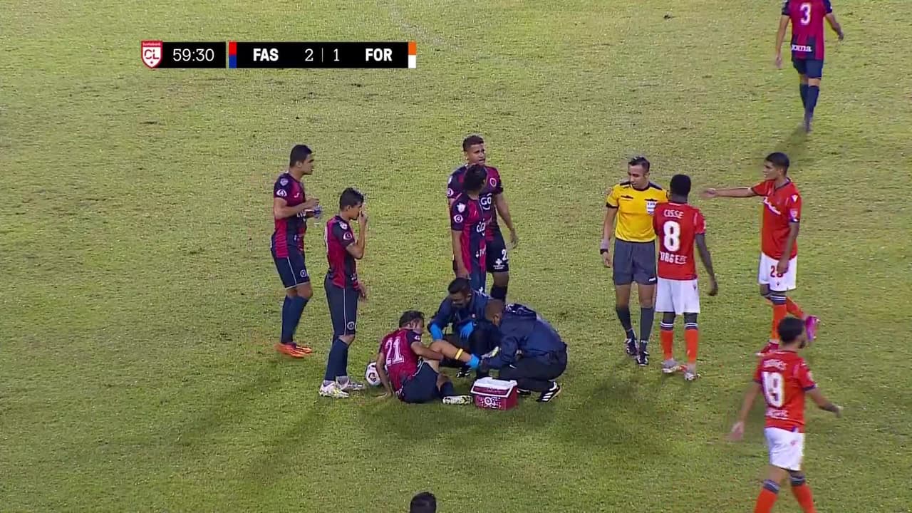 ¡GOOOL! Jonathan Grant anota para Forge.