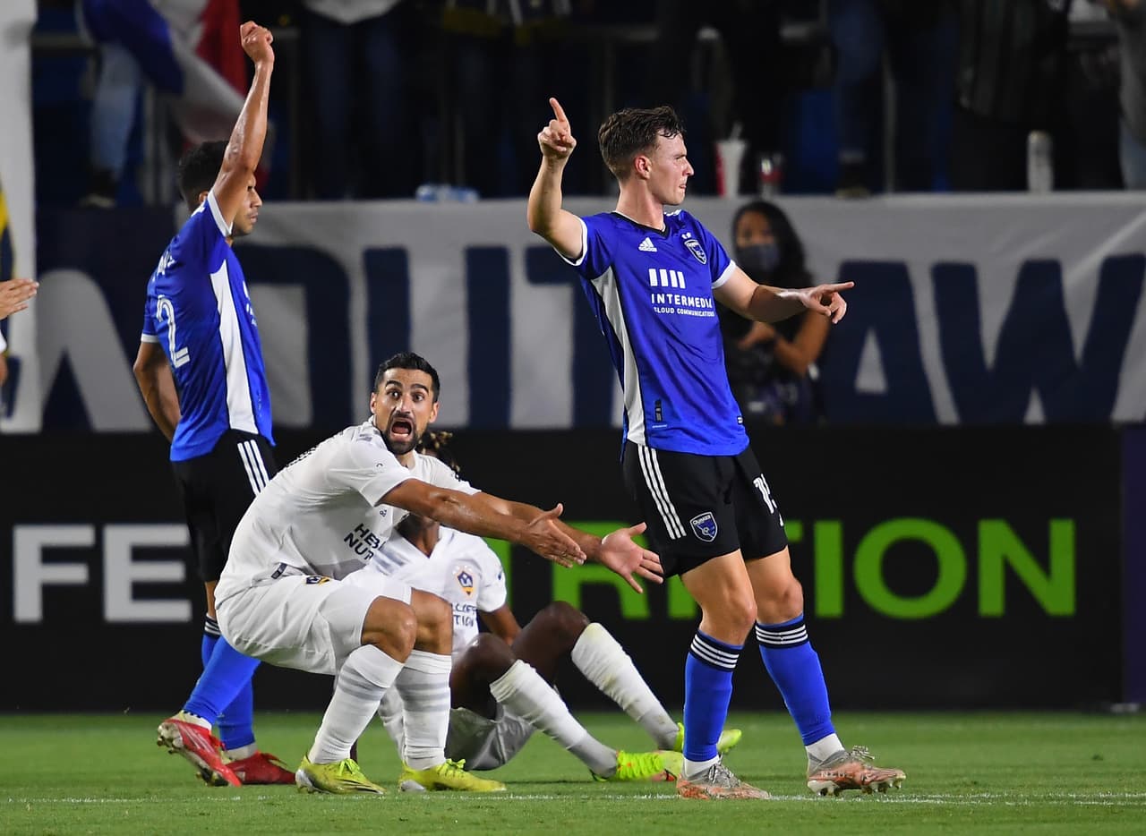 La Semana 21 de la MLS comenzó con un duelo especial dentro de la Rivalry Week: LA Galaxy vs San Jose Earthquakes.
<br>