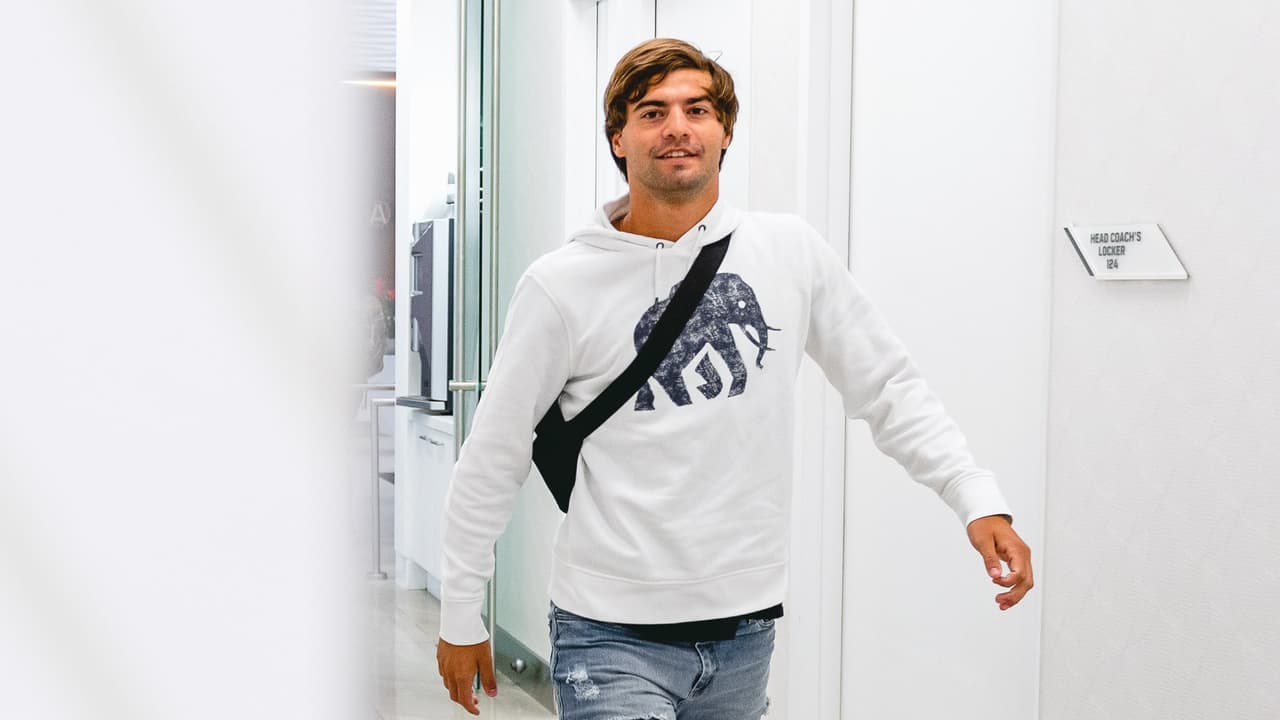 También Santiago Sosa estaba listo para iniciar las tareas en el equipo de Gonzalo Pineda.