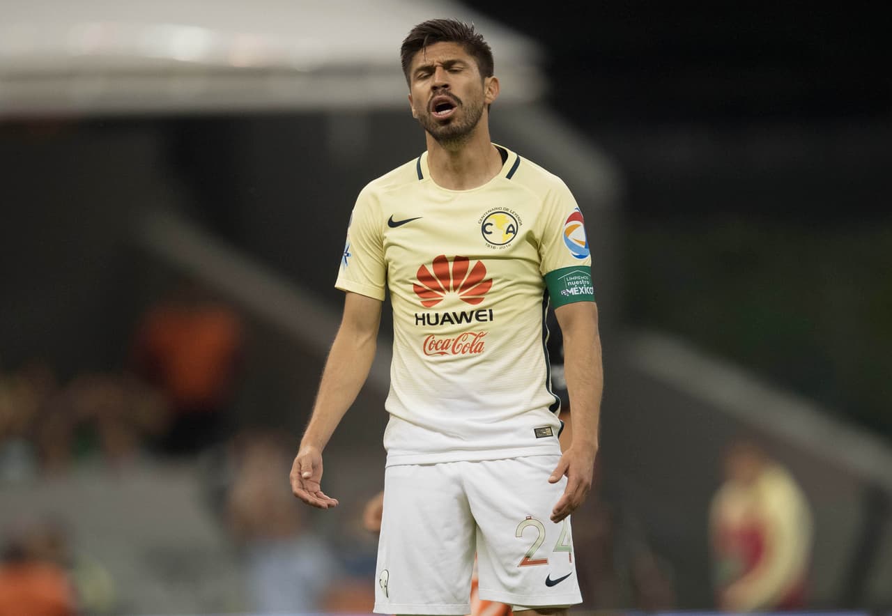 Oribe Peralta es otro de los que suena para dejar al América en este mercado. Podría recalar en Santos, donde ya jugó, o en el León.