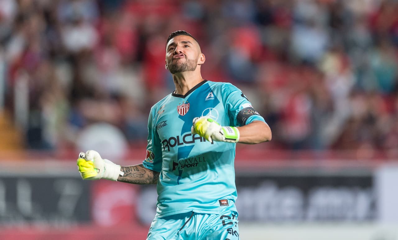 Necaxa logró el cupo a los cuartos de final de la Copa MX luego de vencer 2-1 al Atlas en un partido que sentenció un nuevo punto oscuro para los Zorros en el fútbol mexicano esta temporada.