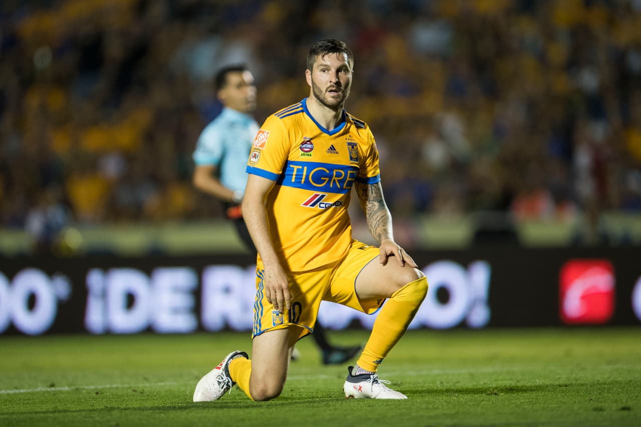En esta ocasión no pudo ser gracias a la reacción de Lajud. Gignac lo intentaría de nuevo unos minutos más tarde.
