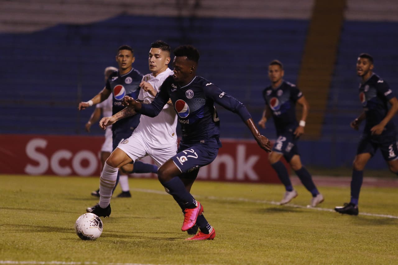 Roberto Moreira abrió el marcador al 34’ y un minuto después llegó el empate por parte de Josef Martínez. La vuelta se jugará en Atlanta el 25 de febrero.