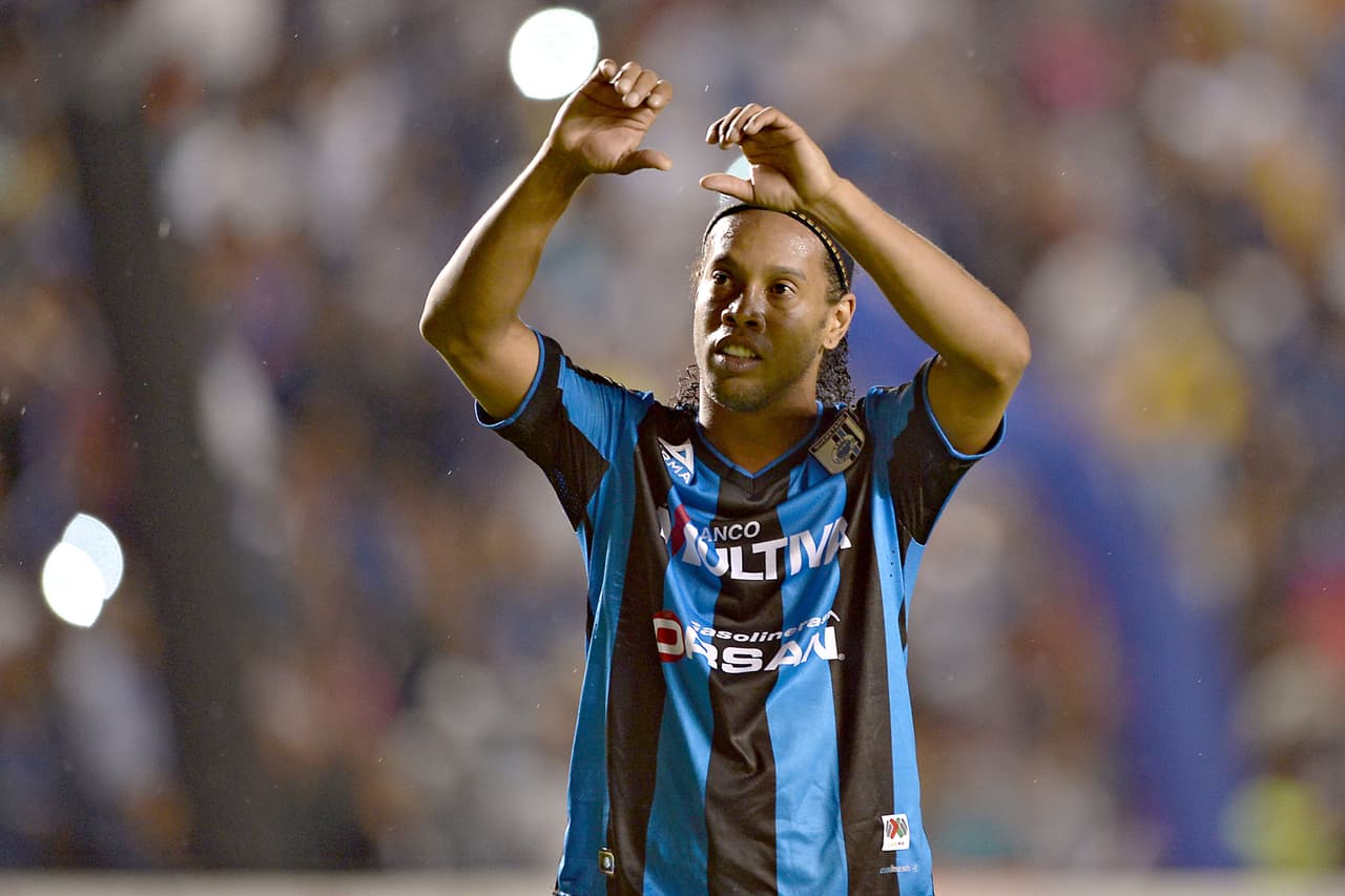 Ronaldinho veía a Vucetich dirigiendo al Tri
