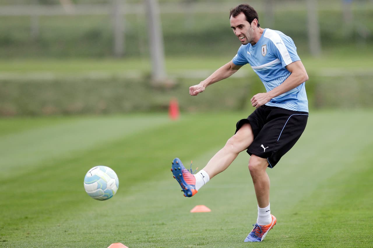 Uruguay enfrenta a Ecuador en un partido clave y para ello cuenta con Diego Godín, uno de los grandes líderes de Atlético de Madrid y uno de los mejores defensas del mundo en la actualidad.