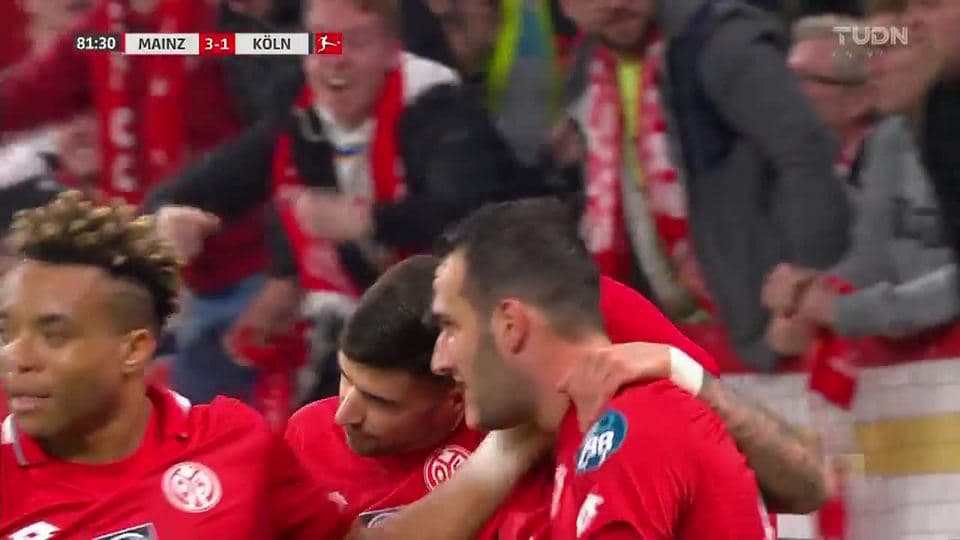 ¡GOOOL! Levin Öztunali anota para 1. FSV Mainz 05