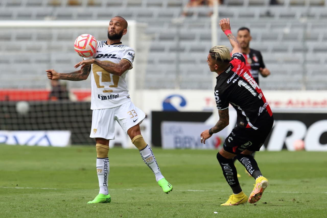 Atlas y Pumas se quedaron con las ganas y de la victoria al dividir puntos en un partido en el que humo emociones pero no goles.