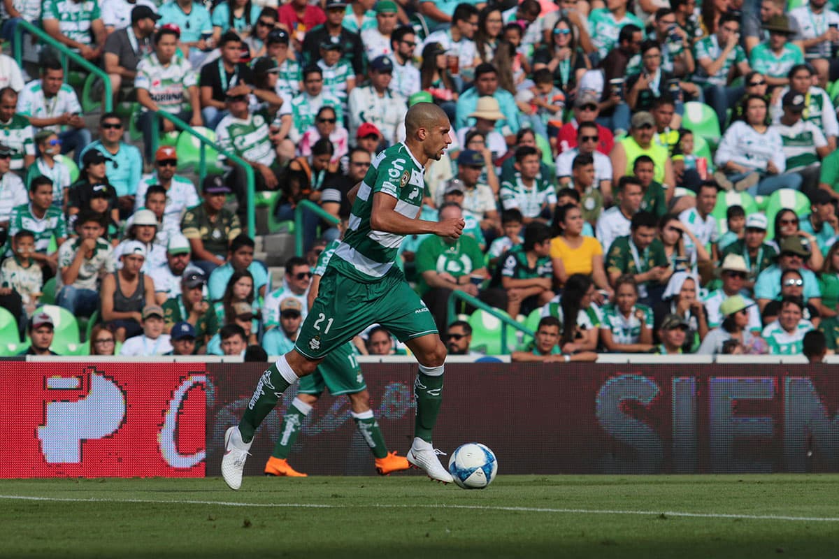 El mediocampista brasileño Matheus Dória hizo su debut con la jersey del campeón del fútbol mexicano.