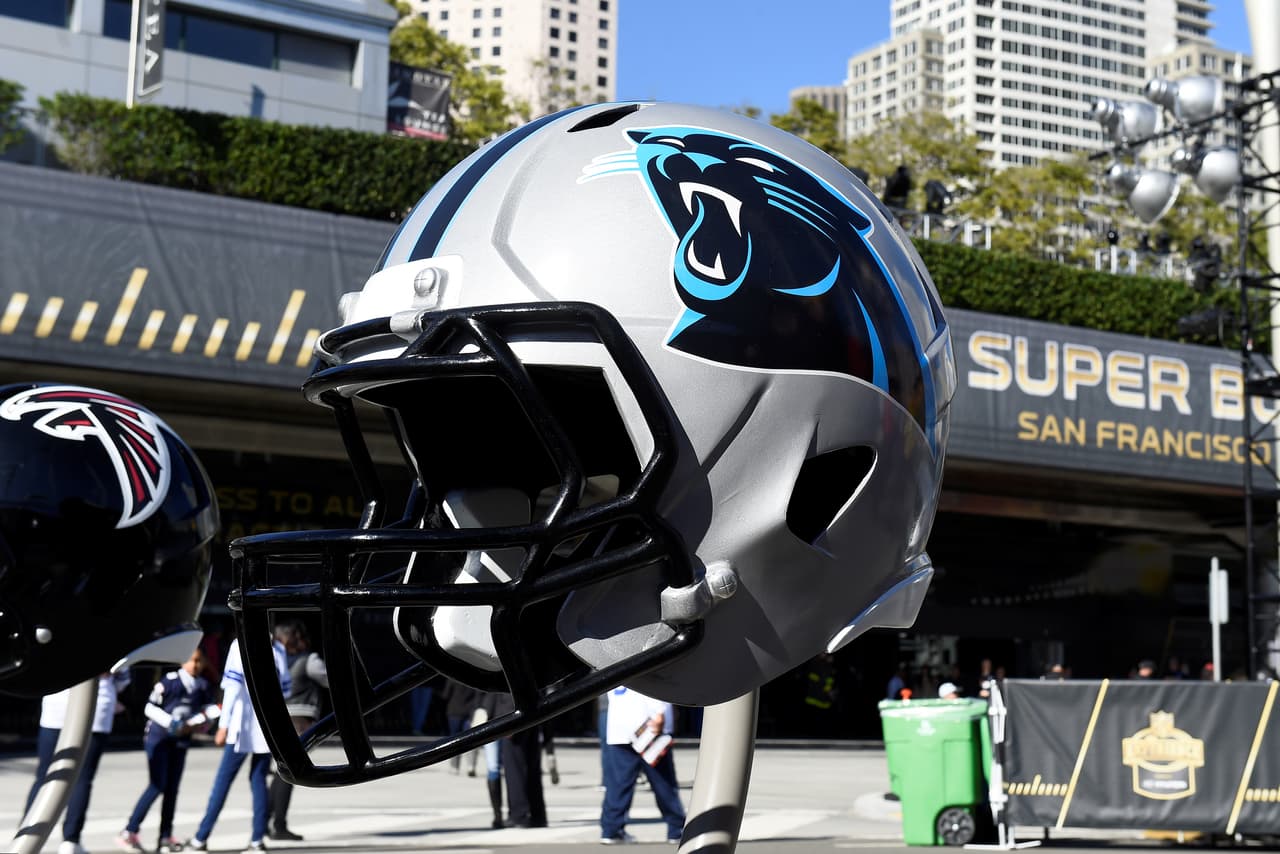 La fiesta ya empezó en San Francisco con motivo del Super Bowl 50, la gente se divierte en el NFL Experience, entre otras atracciones, he aquí las mejores imágenes.