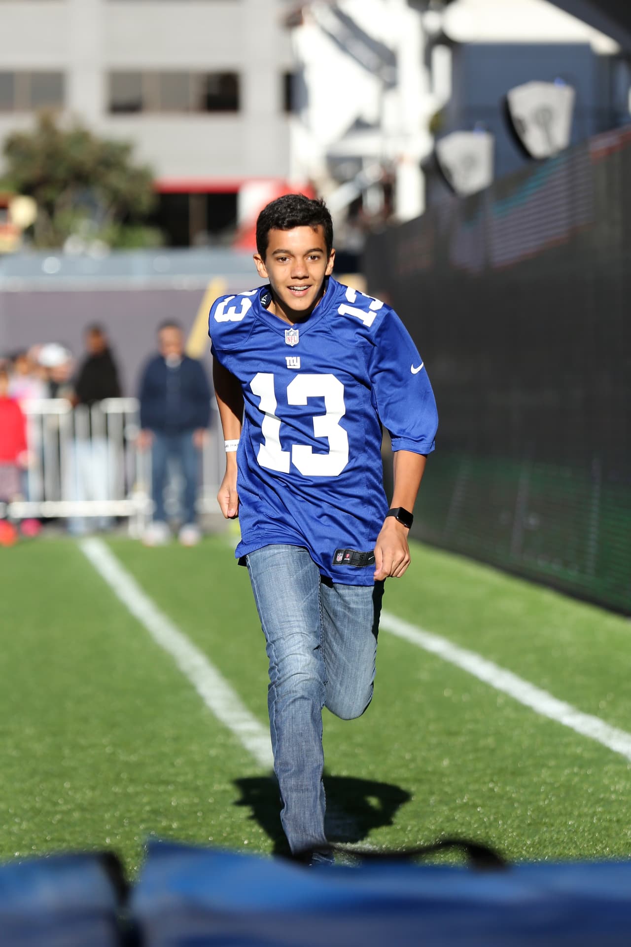 La fiesta ya empezó en San Francisco con motivo del Super Bowl 50, la gente se divierte en el NFL Experience, entre otras atracciones, he aquí las mejores imágenes.
