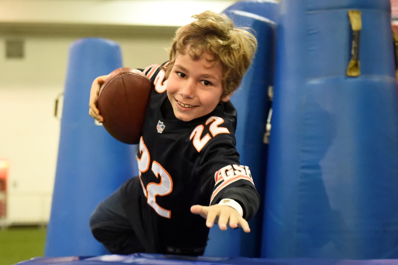 La fiesta ya empezó en San Francisco con motivo del Super Bowl 50, la gente se divierte en el NFL Experience, entre otras atracciones, he aquí las mejores imágenes.