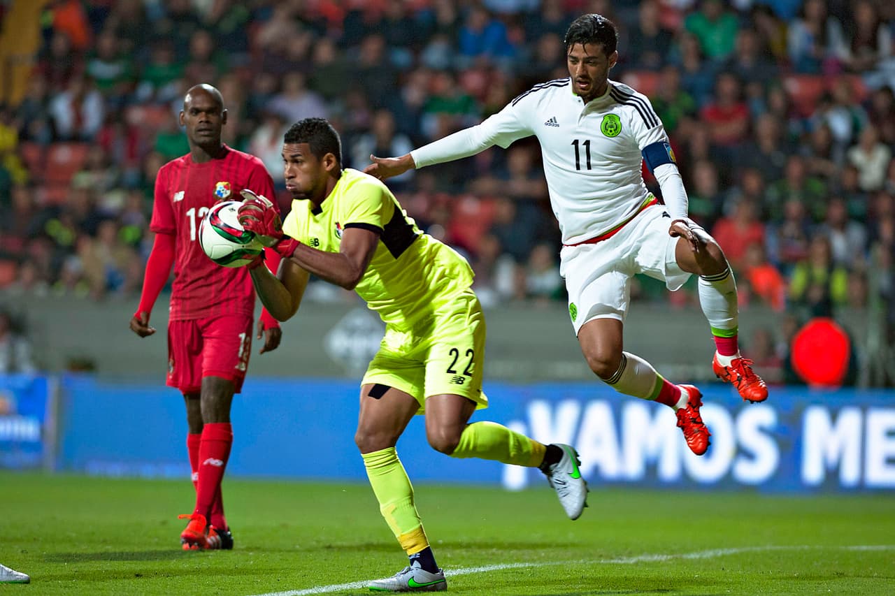 José Calderón. Posición: Portero. Edad: 30 años. Club: Platense (Liga Nacional de Futbol de Honduras). Veces seleccionado: 11. Descripción: Jugó en 6 equipos diferentes de Panamá. Incursionó en el Heredia de Guatemala y ahora en el Platense de Honduras. Fue convocado a 3 ediciones de la CONCACAF Gold Cup pero no jugó.