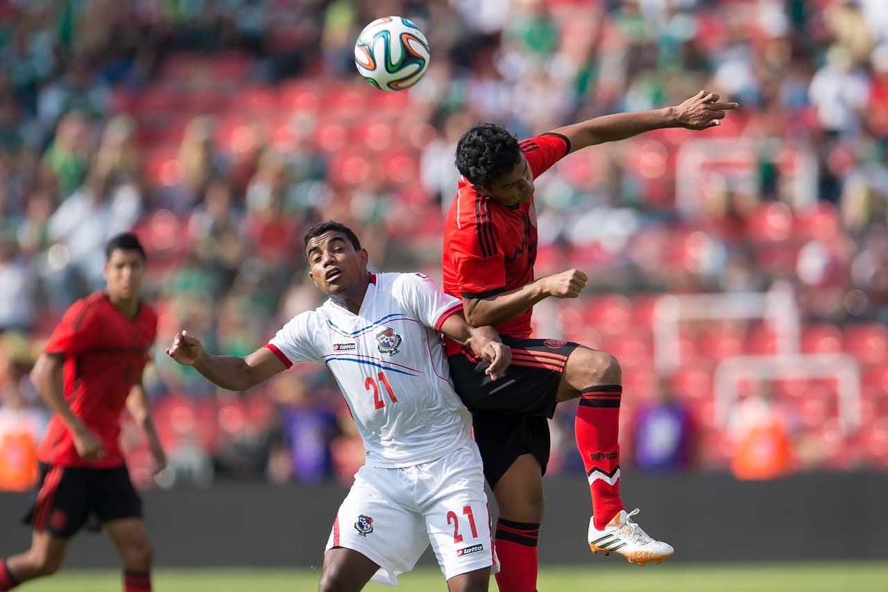 Ricardo Buitrago. Posición: Medio. Edad: 31 años. Club: Juan Aurich (Primera División de Perú). Veces seleccionado: 19. Descripción: Jugó en 4 etapas para el Plaza Amador local, además tuvo un breve paso por el Elche de España. Fue seleccionado en el 2005 FIFA World Youth Championship.