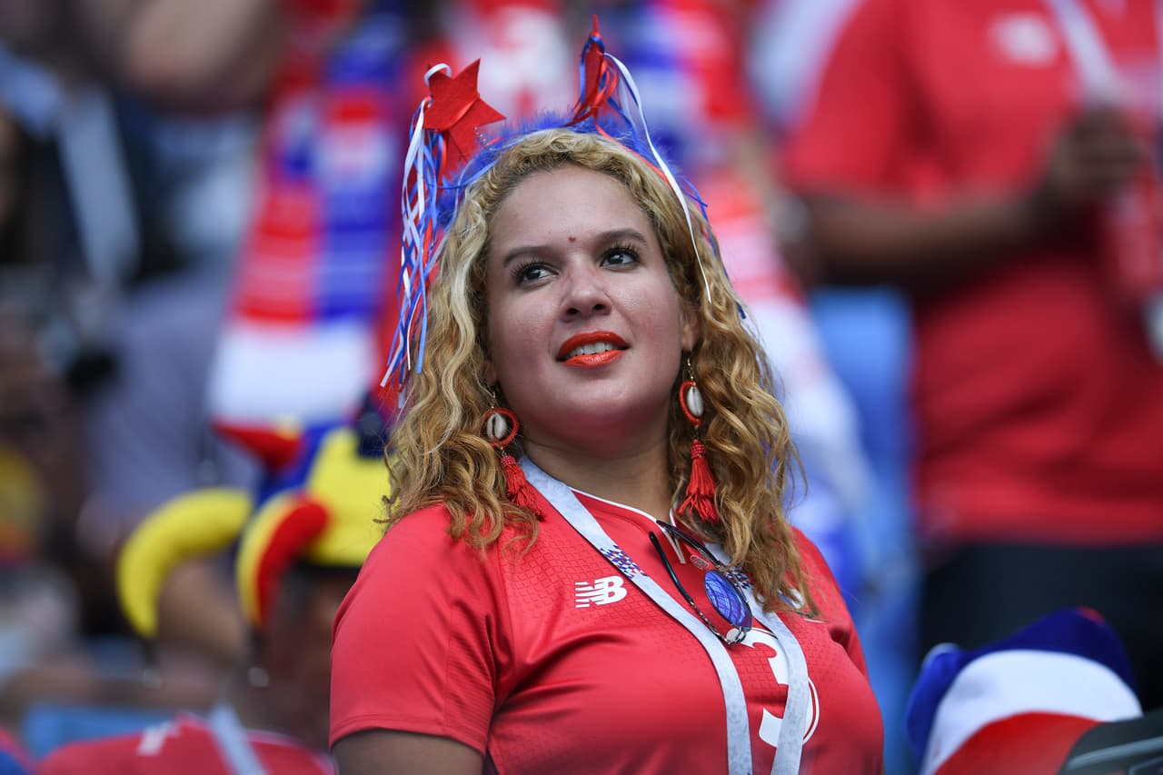 Los seguidores de Inglaterra y Panamá viven con alegría la segunda presentación de sus seleccionados en el grupo G del Mundial de Rusia 2018.