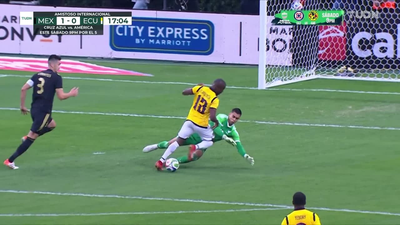 ¡Ecuador empata el partido con polémico penal!