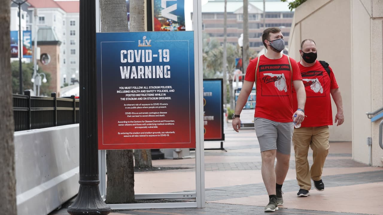 La NFL y asociación de jugadores acuerdan poner fin a protocolos covid