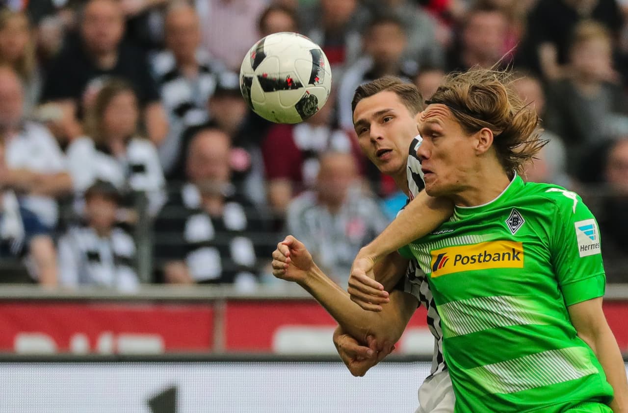 Junto a Rebic el otro delantero de Kovac fue el sueco Hrgota (Frankfurt), aunque tampoco pudo llevar peligro suficiente al arco de Sommer (Borussia), en parte por el trabajo de Jantschke.