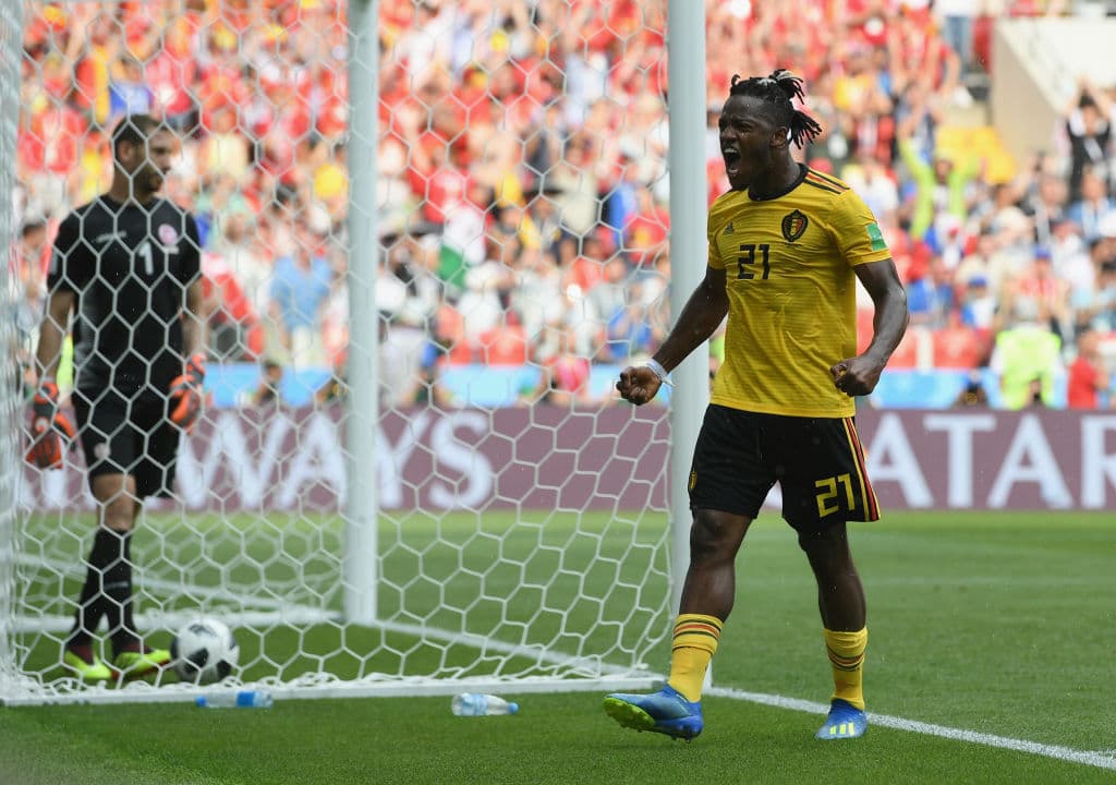 El delantero internacional belga Michy Batshuayi interesa al Valencia tras enfriarse la llegada de Kevin Gameiro, de acuerdo con la 
<i>Cadena COPE</i>. A los valencianos interesa la cesión del delantero.