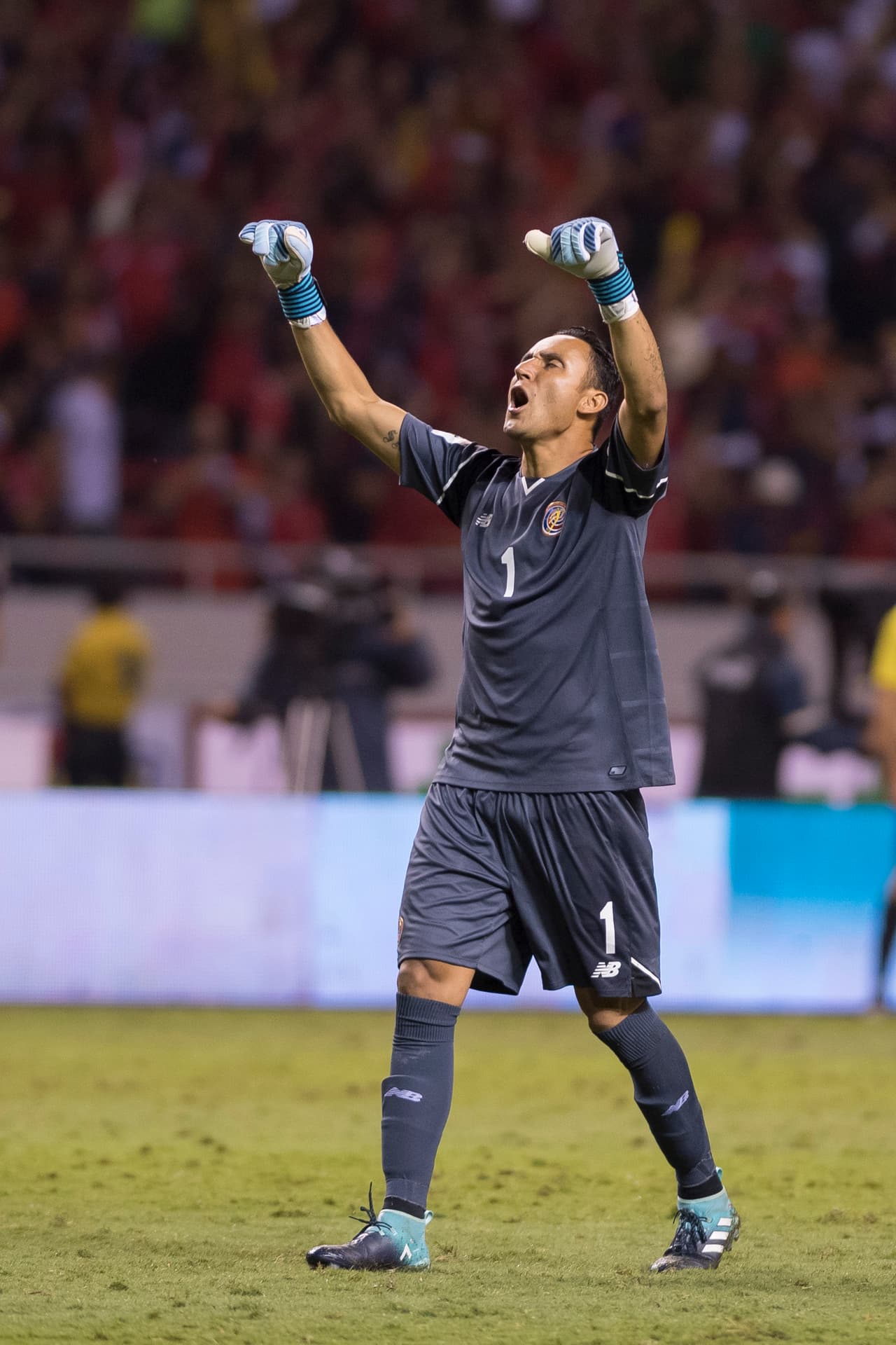 Lo celebraba Keylor y todo el país centroamericano.