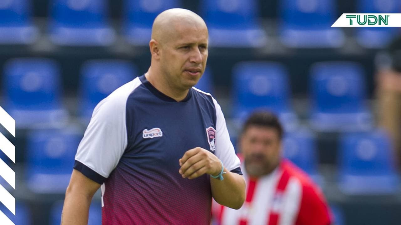 ‘Bofo’ Bautista arremete contra ‘Pollo’ Briseño