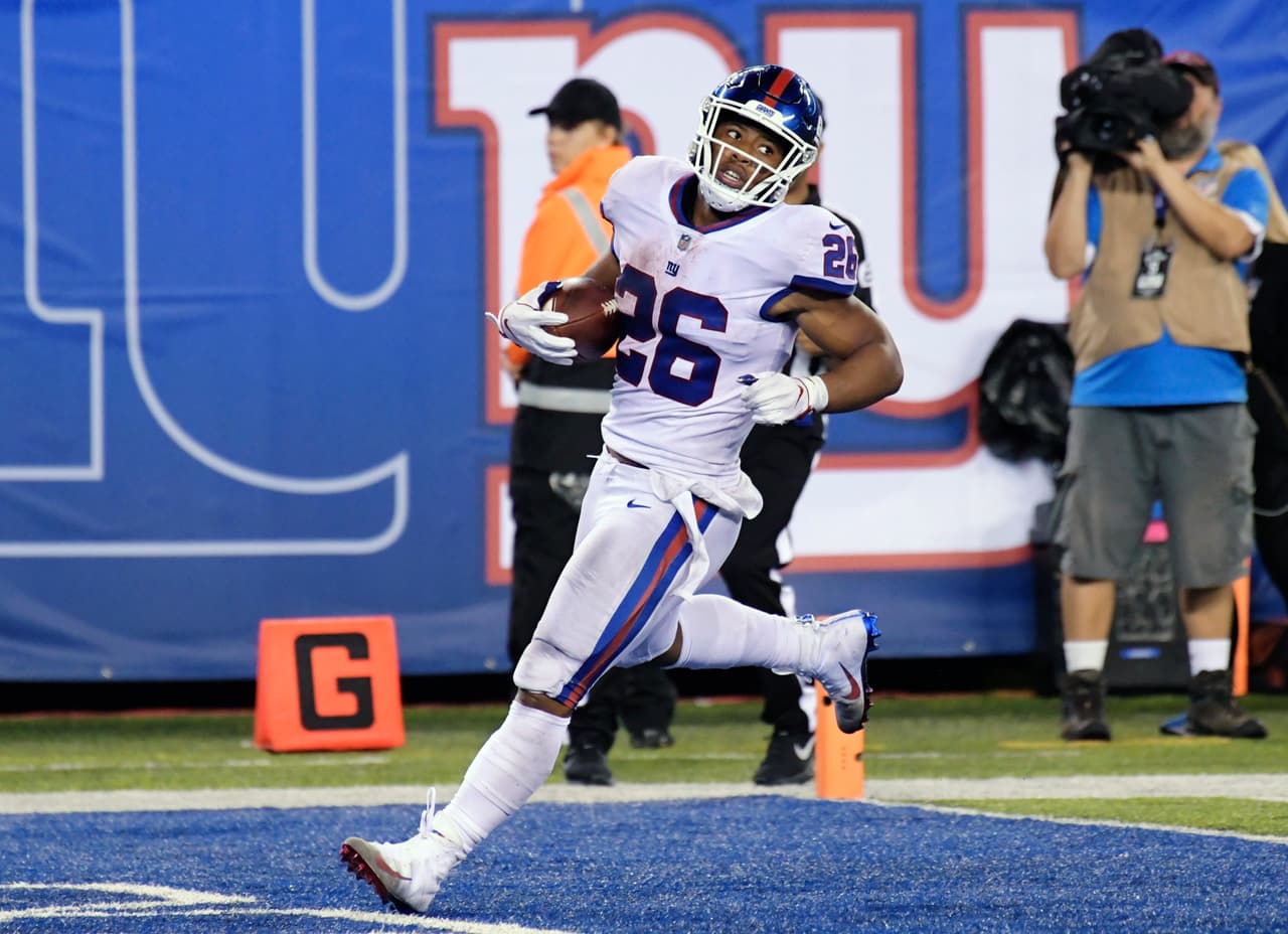 Los Giants anotaron un touchdown tras fallar en zona roja en sus dos viajes previos. El novato Saquon Barkley se escapó en carrera de 50 yardas para hacer más decoroso el marcador, 31-13.