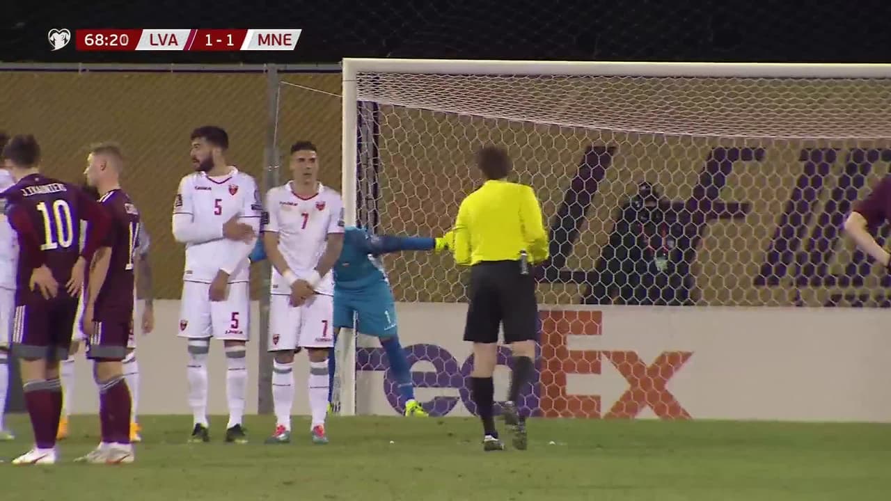 ¡TIRO ATAJADO! disparo por Robert Uldrikis.