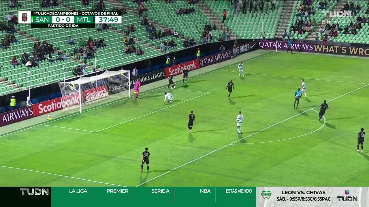 ¡TIRO ATAJADO! disparo por Eduardo Aguirre.