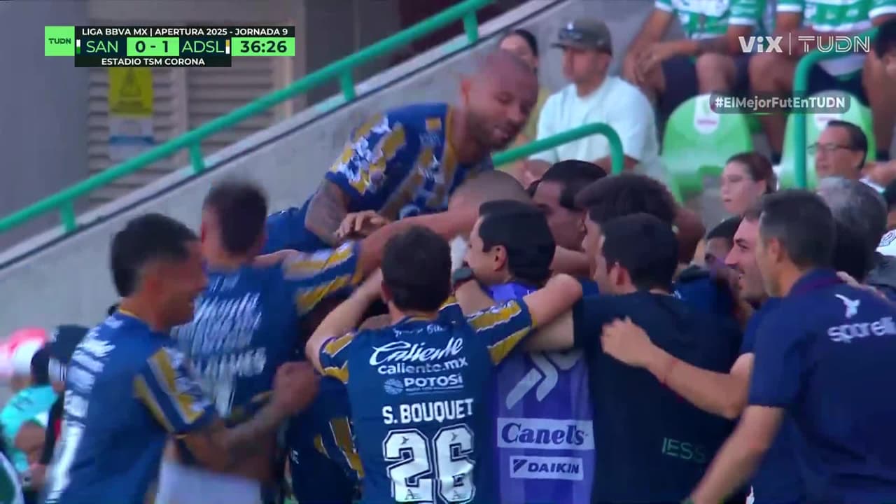 ¡Señor golazo de San Luis! Sanabria cuelga el balón al ángulo