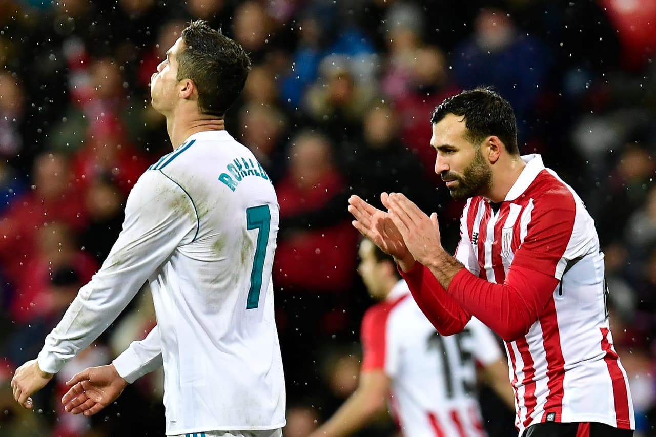 Los merengues han dejado en el camino 14 puntos. Acumulan 8 victorias, 4 empates y 2 derrotas para situarse a 8 puntos del líder Barcelona.