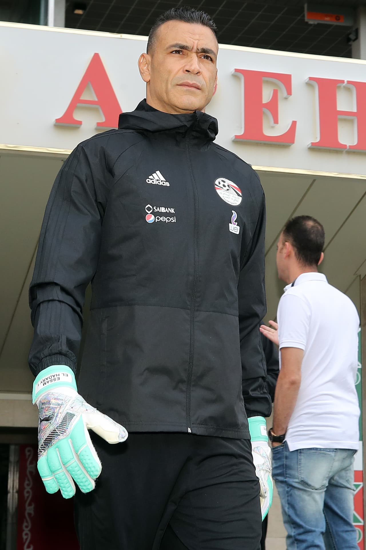 Portero: Essam El-Hadary (45 años / Egipto)