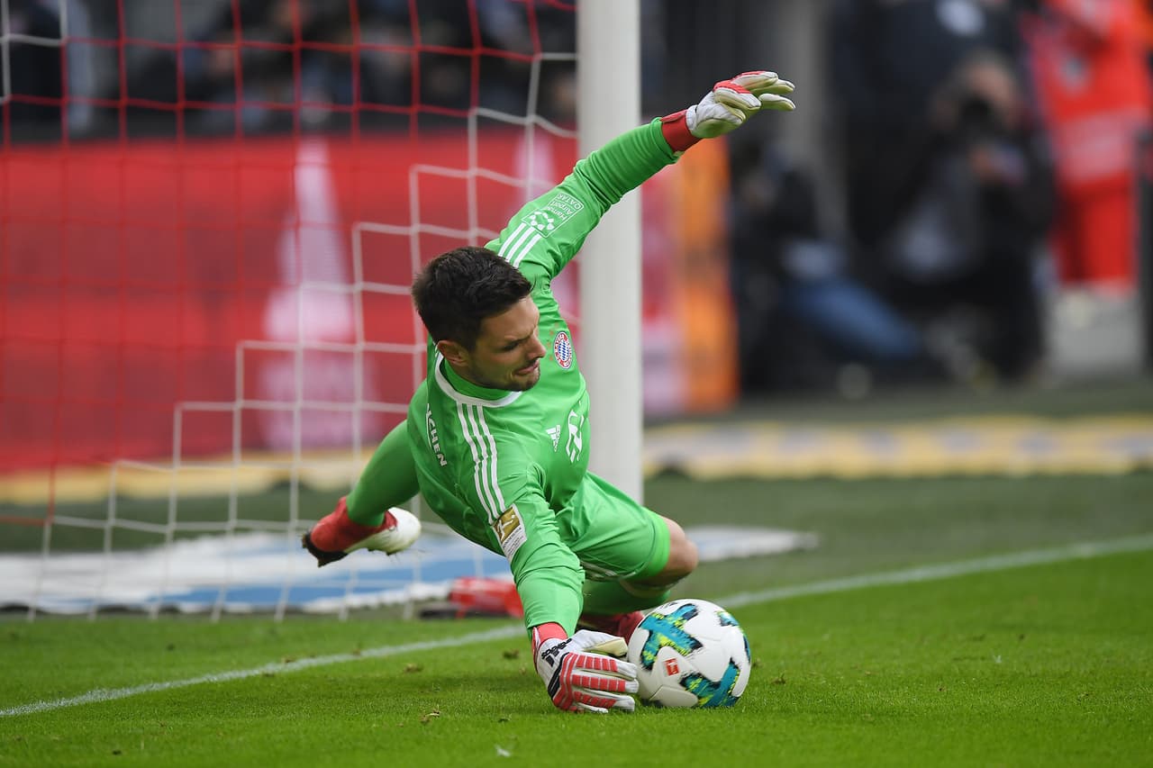 El partido comenzó cuesta abajo para los locales en el Allianz Arena cuando al minuto 2 del primer tiempo hubo penalti para los visitantes, que el arquero Sven Ulreich atajó.