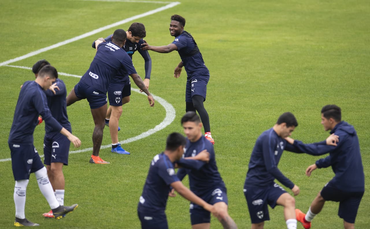 Monterrey recibe a Cruz Azul, que viene con invicto de cuatro juegos, tres de ellos victorias seguidas. Por eso, Rayados entrena con la idea de un triunfo con sabor a revancha por las derrotas sufridas contra "La Máquina" en Copa y Liga en 2018.