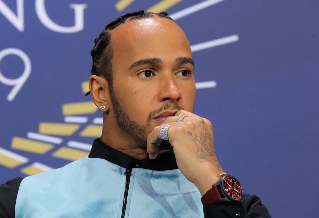 Lewis Hamilton aplaude que derriben estatuas de individuos racistas