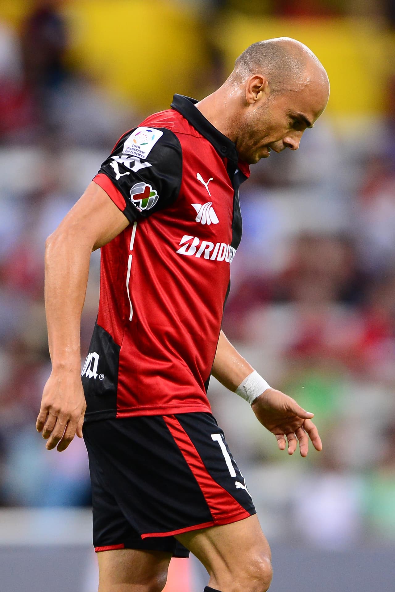 El delantero Carlos Ochoa se vistió con la playera de Chivas en el 2009, pero fue un paso fugaz. Luego, en el 2015, llegó al Atlas pero tampoco tuvo mucho tiempo allí.