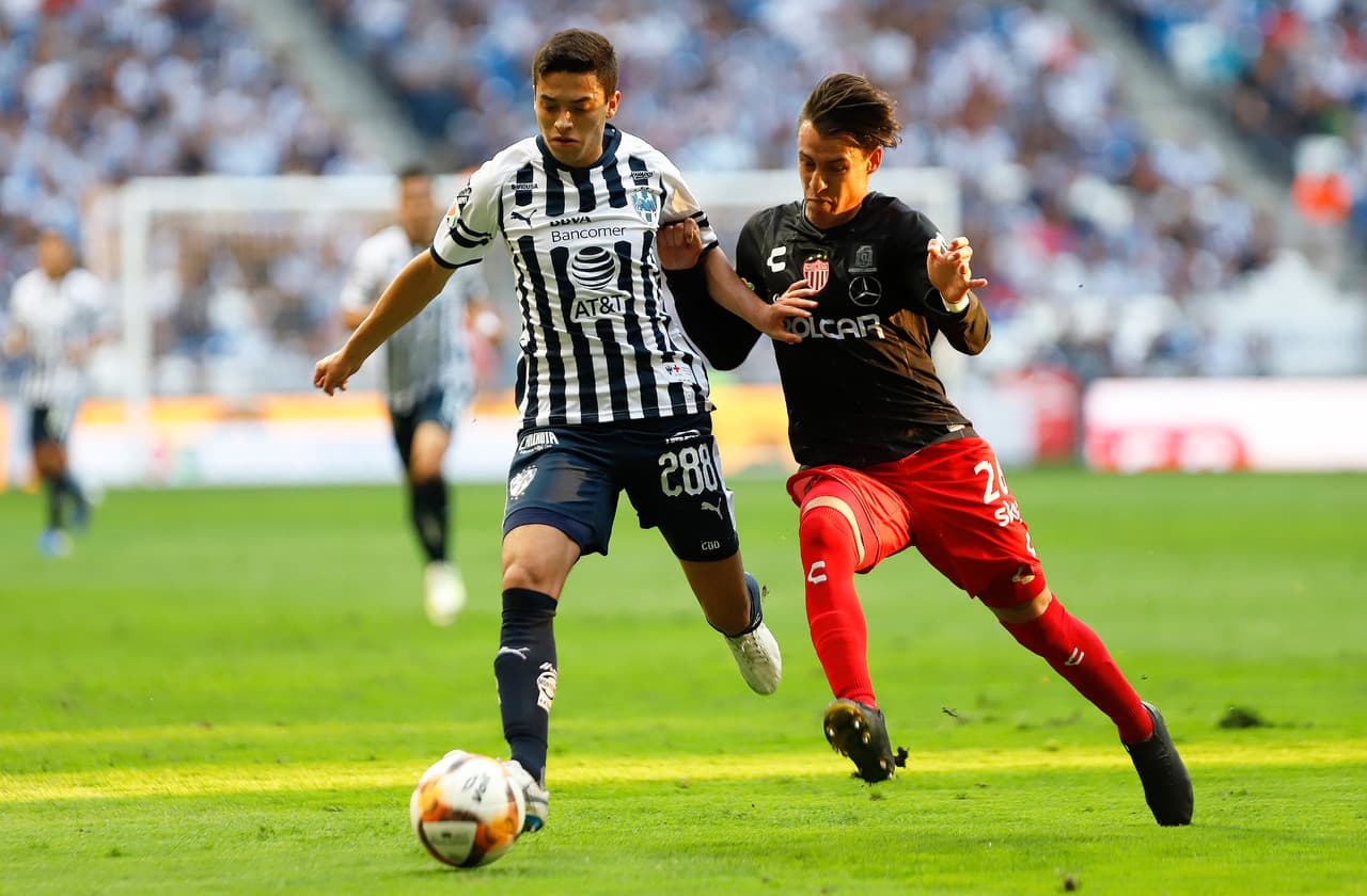 Diego Alonso no ocupó a su alineación "de lujo" y le cuesta alcanzar solo el empate 2-2 ante Necaxa.