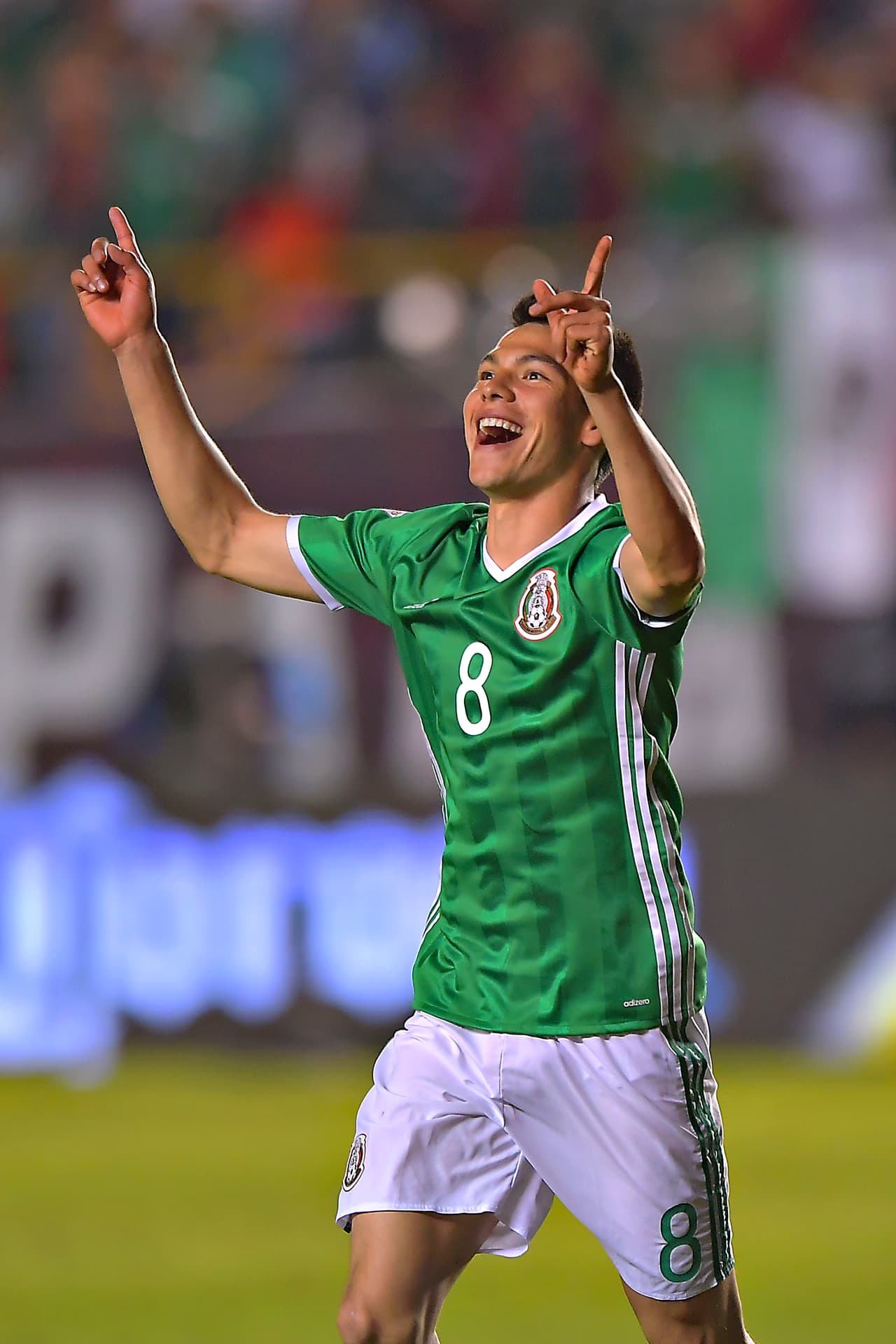 Lozano, Chicharo y Herrera marcaron por México que sigue con paso dominante en el hexagonal final de Concacaf.