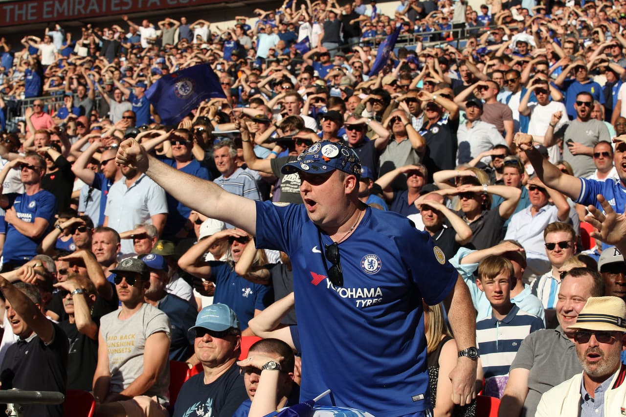 Los fanáticos del Chelsea vivieron una alegría tras una temporada de Premier League en la que se quedaron por fuera del grupo de clasificación a Champions League.