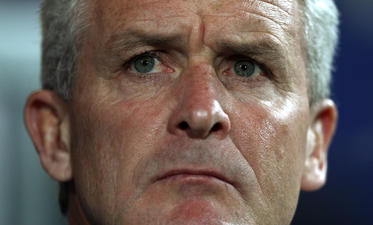 Hughes y los poco más de 18 mil asistentes no daban crédito de lo que sicedía en Londres, pues su escuadra se encontraba al borde del descenso.