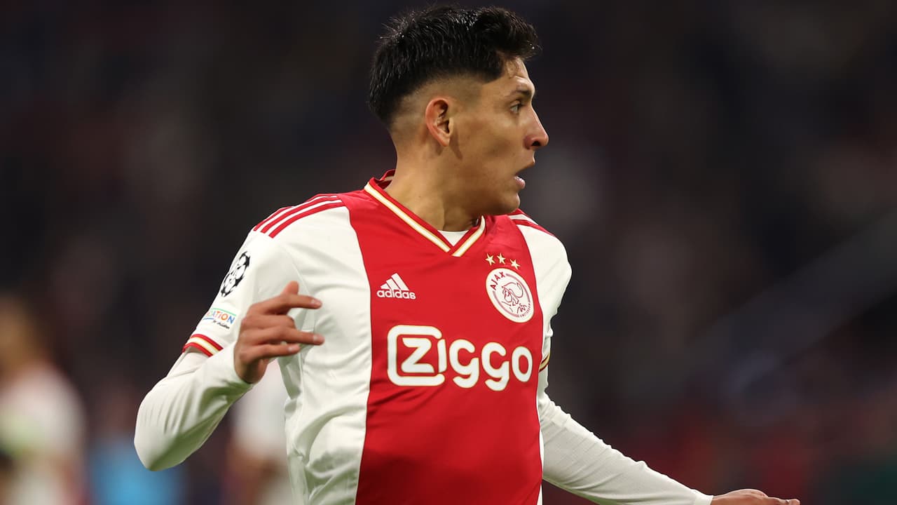 Van Nistelrooy ve a Edson Álvarez como 'el mejor' en el Ajax