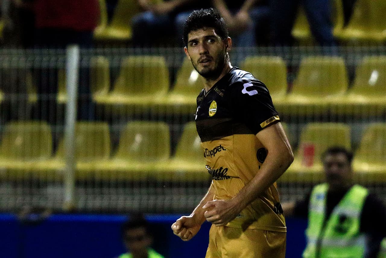 En el desenlace del primer tiempo, Jorge Cristian Córdoba logró el empate para Dorados al minuto 45+8 con un remate dentro del área.