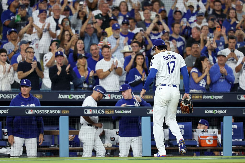 Ohtani, la estrella japonesa que ha estado rompiendo barreras desde que se unió a la liga, lució brillante en una blanqueada de seis entradas.