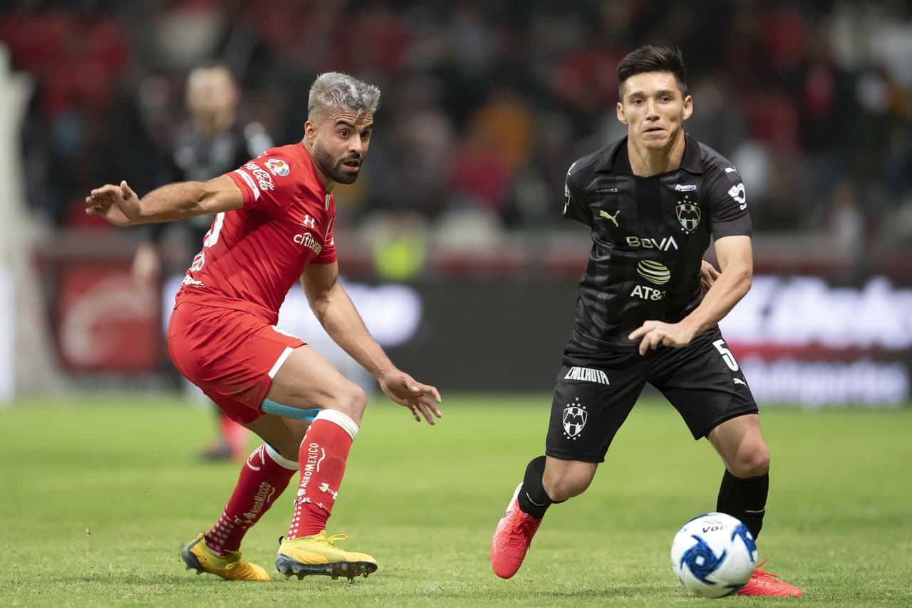 Kranevitter realiza un simple recorte y es más que suficiente para quitarse la marca de Alexis Canelo.