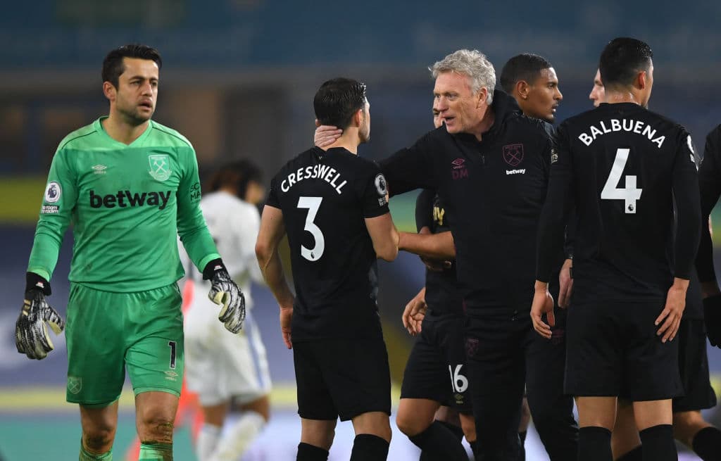 Con goles de Soucek (25’) y Ogbonna (80’), West Ham venció 1-2 al Leeds de Bielsa. Klich (6’) fue el primero en anotar, pero la ventaja no perduró. Los de Moyes compiten en la parte alta de la tabla, mientras que los pupilos del argentino se rezagan en el puesto decimocuarto.