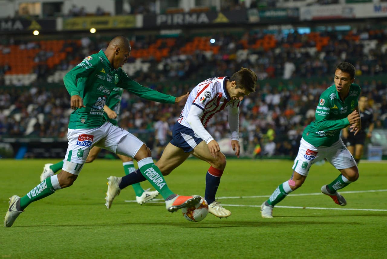 En los minutos finales, Chivas sostuvo el resultado y León se mostró inoperante en su búsqueda del empate.