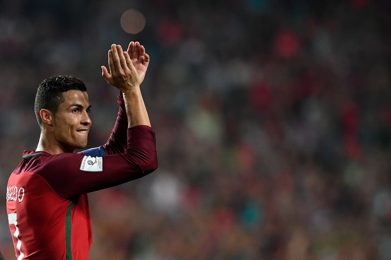 <b>Grupo B. Cristiano Ronaldo (Portugal) - </b>Aunque no tuvo un buen inicio de temporada y se habló de que saldría pronto del Real Madrid, el 'Bicho' está recuperado y en sus estadísticas brillan 28 goles con los merengues.