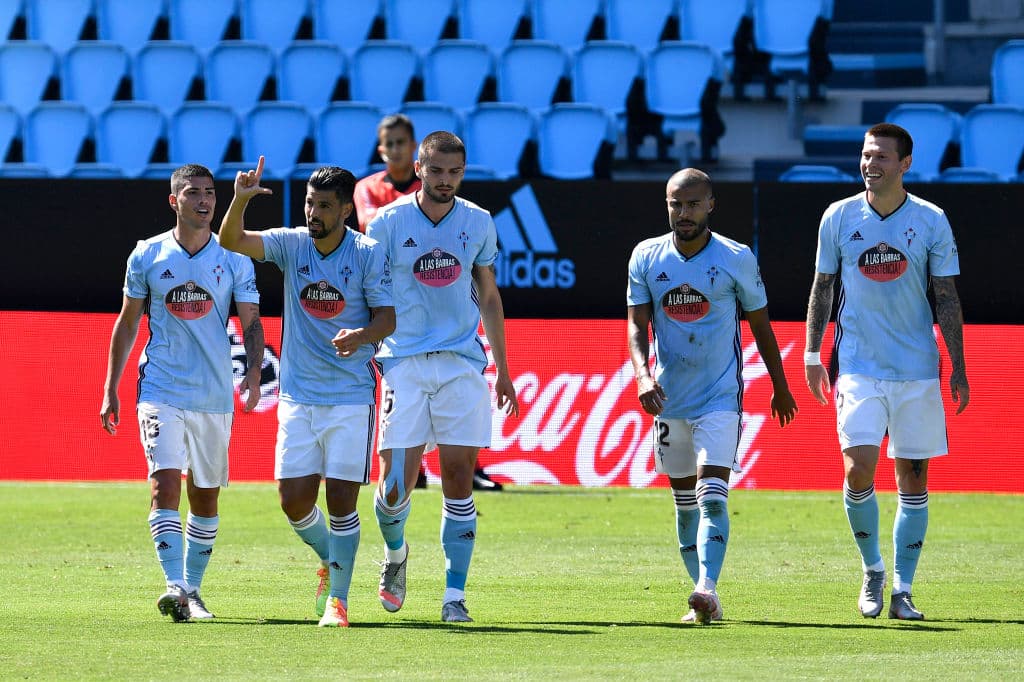 Los locales pudieron agrandar la diferencia en la primera mitad dadas las ocasiones creadas. El primer tiempo terminó 1-0 para el Celta; un importante resultado.